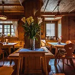 Blaue Gams Hotel 3*