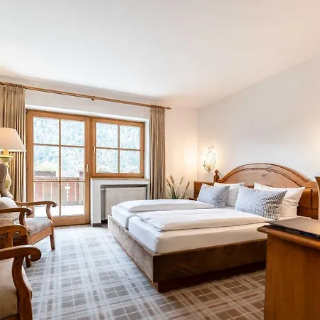 Blaue Gams ***s Hotel 3*