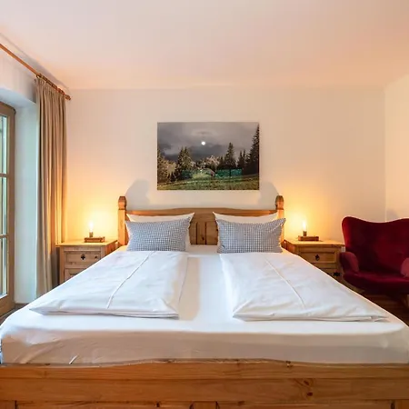 Blaue Gams ***s Hotel