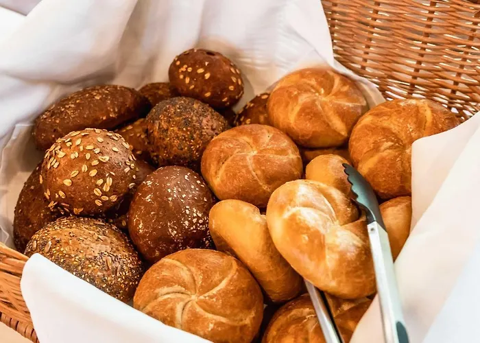 بلو جامز *** اس فندق ايتال